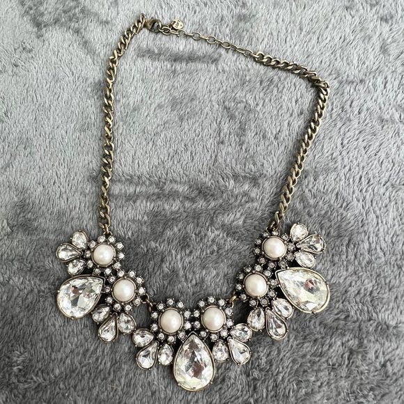 Ann Taylor Loft Rhinestone Chunky Statement Necklace Gold Tone 20 in - Picture 3 of 8